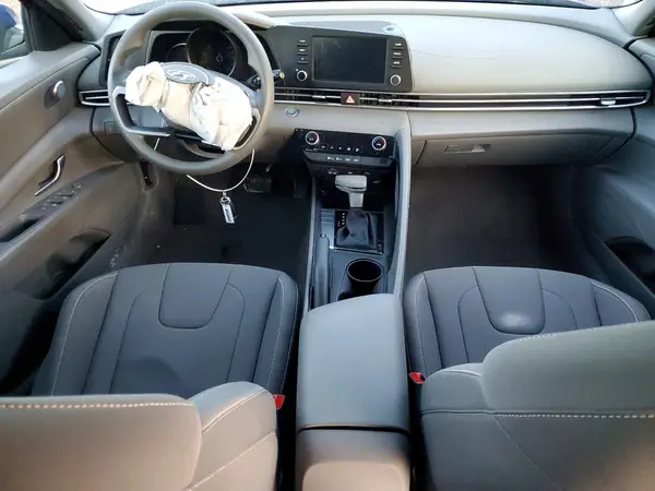 KMHLM4AG5PU579957 2023 HYUNDAI ELANTRA - Image 8