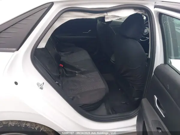 KMHLM4AG5PU583815 2023 HYUNDAI ELANTRA - Image 8