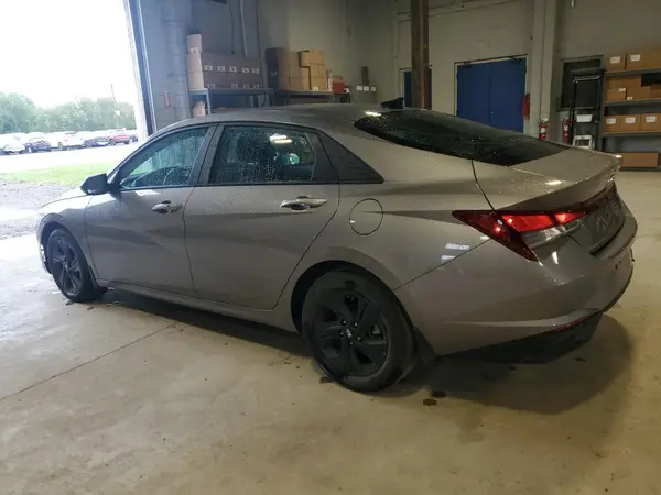 KMHLM4AG5PU584625 2023 HYUNDAI ELANTRA - Image 2