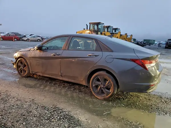 KMHLM4AG5PU591705 2023 HYUNDAI ELANTRA - Image 2