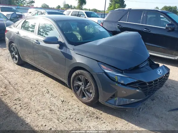 KMHLM4AG5PU606977 2023 HYUNDAI ELANTRA - Image 1