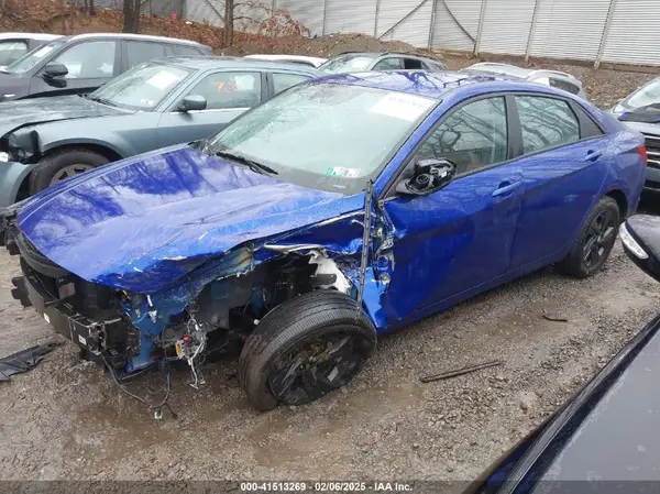 KMHLM4AG5PU608728 2023 HYUNDAI ELANTRA - Image 2