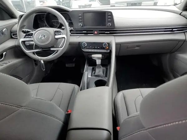 KMHLM4AG5PU610172 2023 HYUNDAI ELANTRA - Image 8