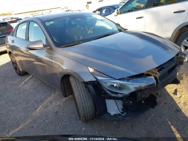 KMHLM4AG5PU624038 2023 HYUNDAI ELANTRA - Image 1