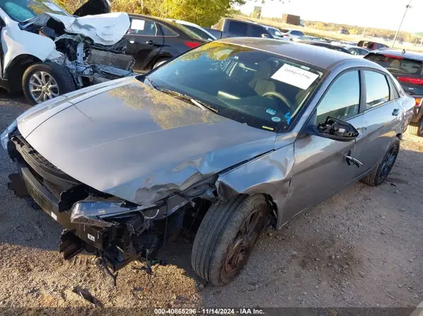 KMHLM4AG5PU624038 2023 HYUNDAI ELANTRA - Image 2