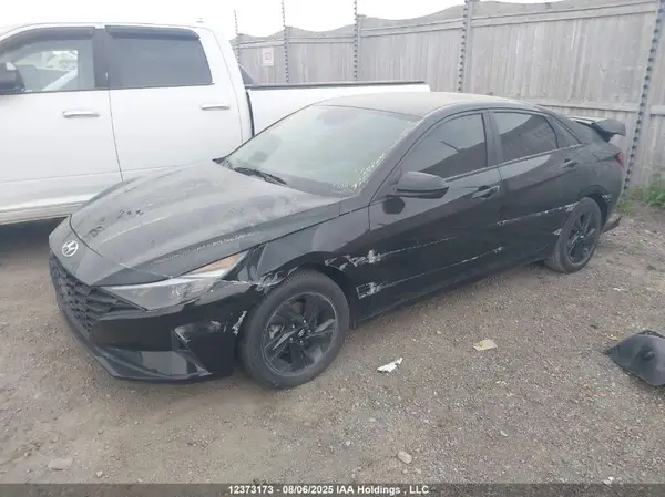 KMHLM4AG5PU624394 2023 HYUNDAI ELANTRA - Image 2
