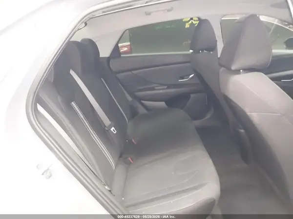 KMHLM4AG6MU065711 2021 HYUNDAI ELANTRA - Image 8