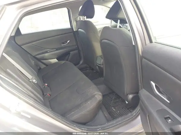 KMHLM4AG6MU070942 2021 HYUNDAI ELANTRA - Image 8