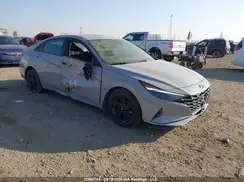 KMHLM4AG6MU072903 2021 HYUNDAI ELANTRA