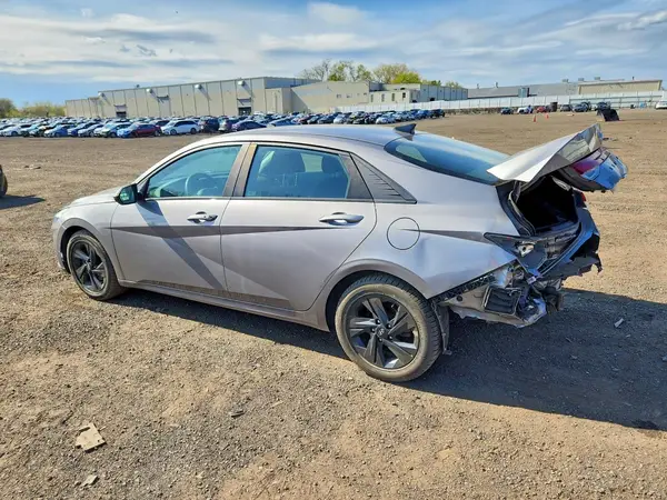 KMHLM4AG6MU091810 2021 HYUNDAI ELANTRA - Image 2