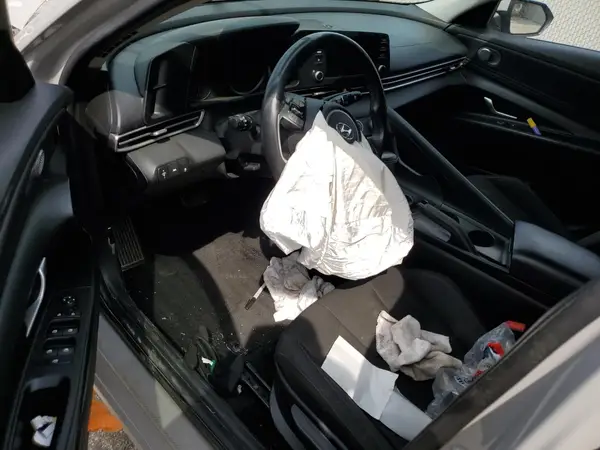 KMHLM4AG6MU107780 2021 HYUNDAI ELANTRA - Image 8
