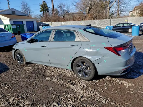 KMHLM4AG6MU110825 2021 HYUNDAI ELANTRA - Image 2