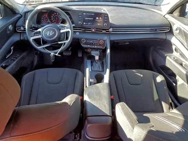 KMHLM4AG6MU110825 2021 HYUNDAI ELANTRA - Image 8