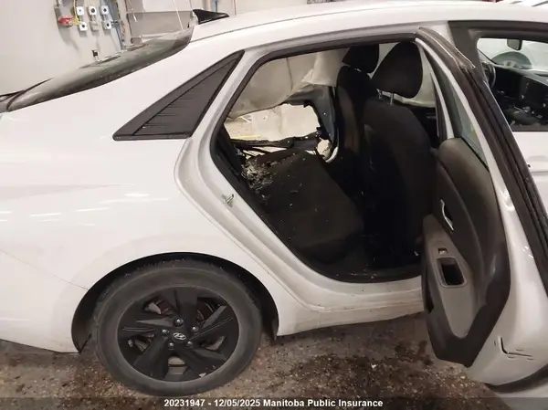 KMHLM4AG6MU132324 2021 HYUNDAI ELANTRA - Image 8