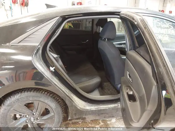 KMHLM4AG6MU132422 2021 HYUNDAI ELANTRA - Image 8