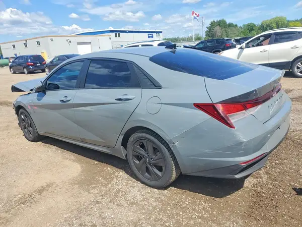 KMHLM4AG6MU133070 2021 HYUNDAI ELANTRA - Image 2