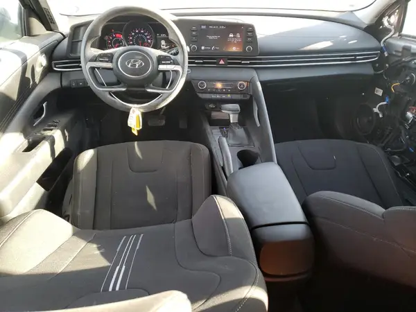KMHLM4AG6MU139452 2021 HYUNDAI ELANTRA - Image 8