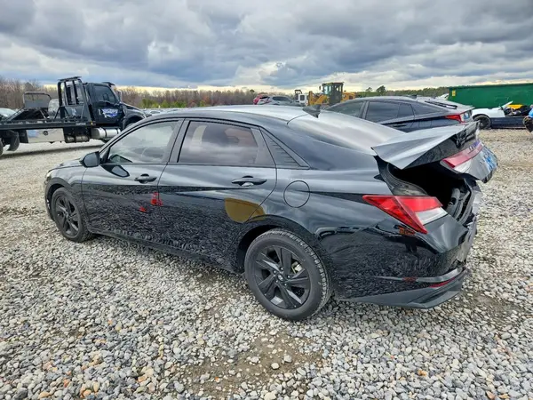 KMHLM4AG6MU162715 2021 HYUNDAI ELANTRA - Image 2