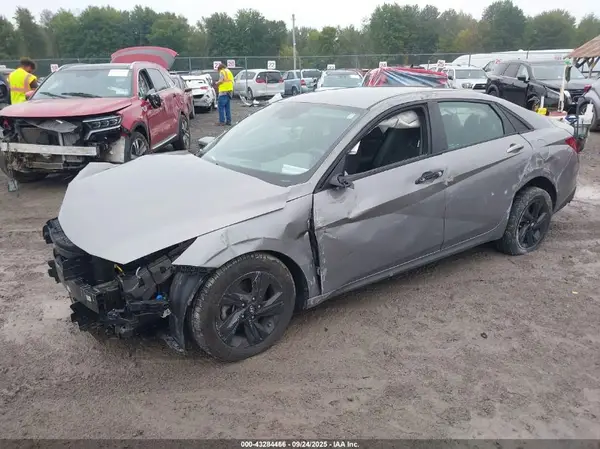 KMHLM4AG6MU200220 2021 HYUNDAI ELANTRA - Image 2