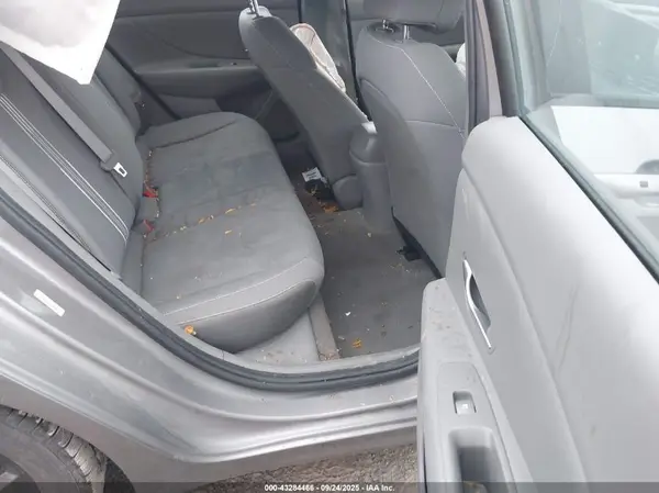 KMHLM4AG6MU200220 2021 HYUNDAI ELANTRA - Image 8