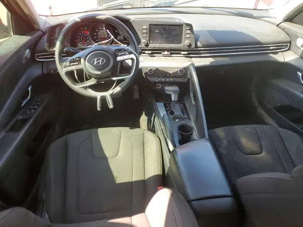 KMHLM4AG6NU238855 2022 HYUNDAI ELANTRA - Image 8
