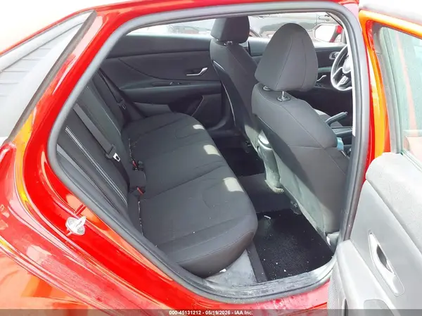 KMHLM4AG6NU252979 2022 HYUNDAI ELANTRA - Image 8