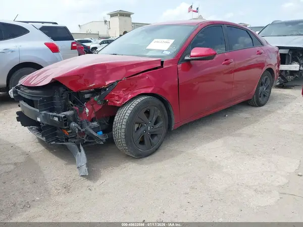 KMHLM4AG6NU273640 2022 HYUNDAI ELANTRA - Image 2