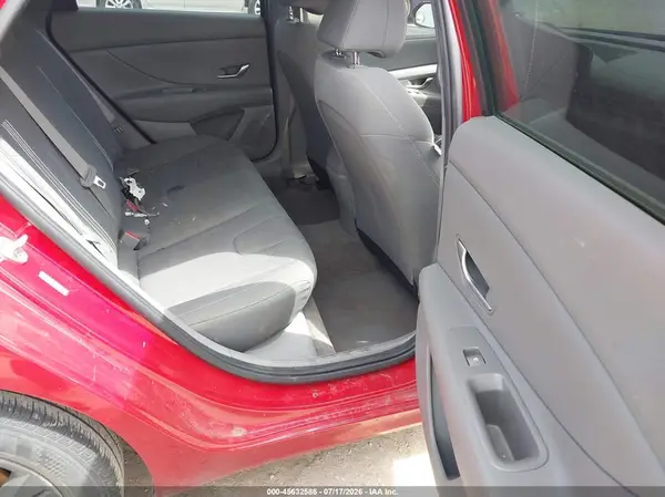 KMHLM4AG6NU273640 2022 HYUNDAI ELANTRA - Image 8