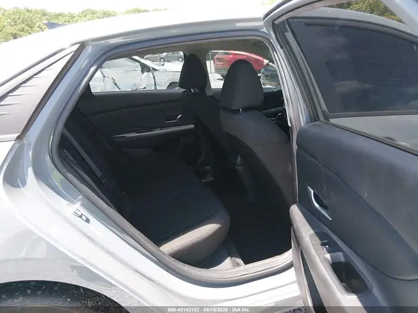KMHLM4AG6NU291376 2022 HYUNDAI ELANTRA - Image 8