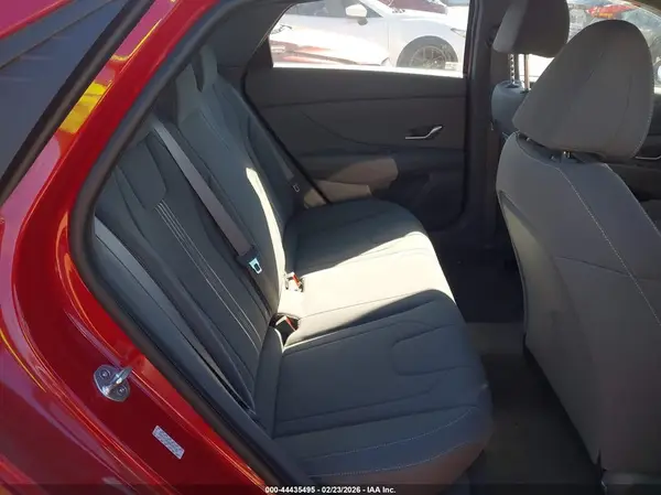 KMHLM4AG6NU294102 2022 HYUNDAI ELANTRA - Image 8