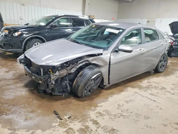 KMHLM4AG6NU309875 2022 HYUNDAI ELANTRA - Image 1