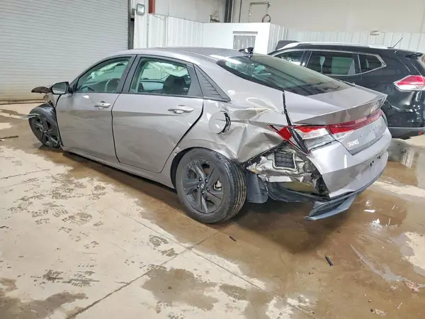 KMHLM4AG6NU309875 2022 HYUNDAI ELANTRA - Image 2