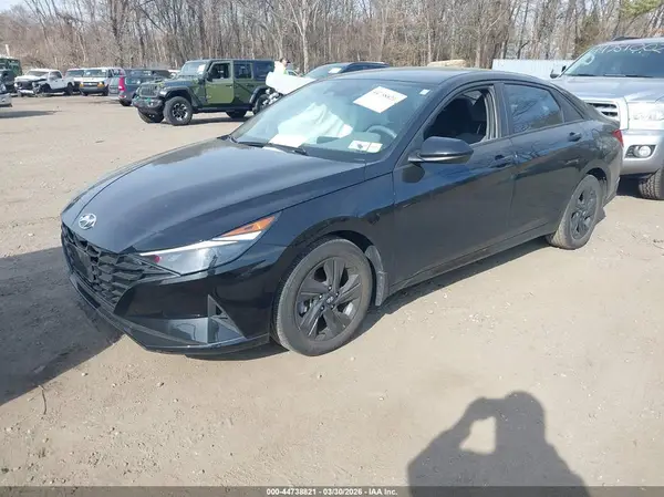 KMHLM4AG6NU315305 2022 HYUNDAI ELANTRA - Image 2