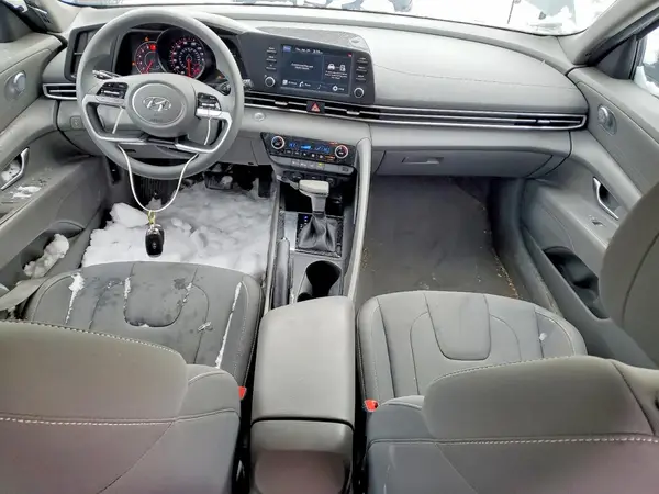 KMHLM4AG6NU316731 2022 HYUNDAI ELANTRA - Image 8
