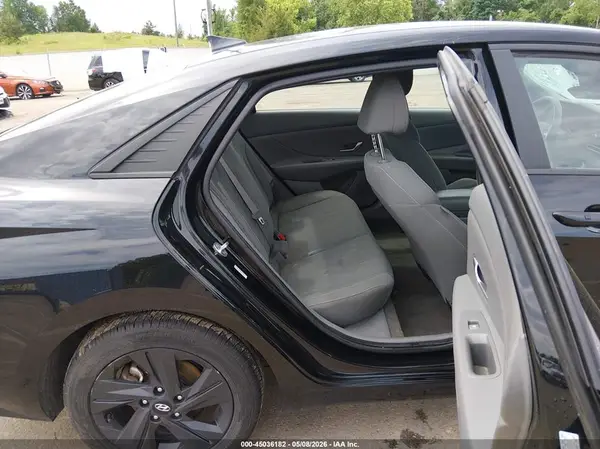 KMHLM4AG6NU317734 2022 HYUNDAI ELANTRA - Image 8