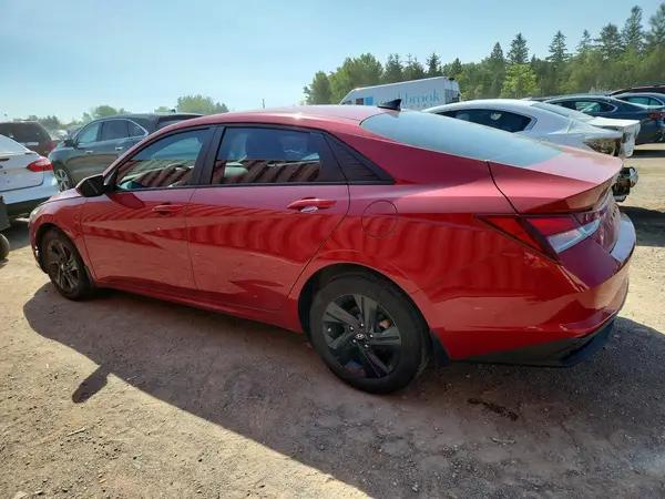 KMHLM4AG6NU318947 2022 HYUNDAI ELANTRA - Image 2