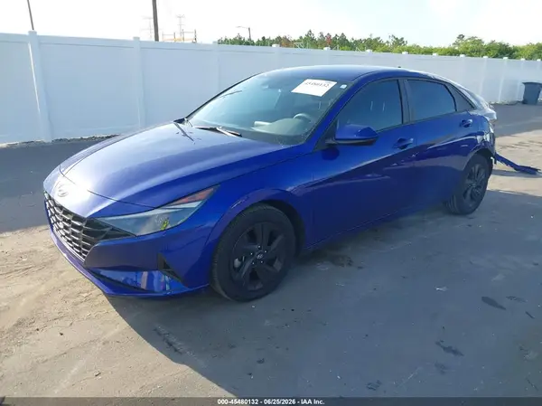 KMHLM4AG6NU328734 2022 HYUNDAI ELANTRA - Image 2