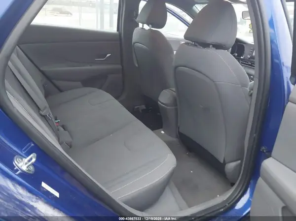 KMHLM4AG6NU339152 2022 HYUNDAI ELANTRA - Image 8