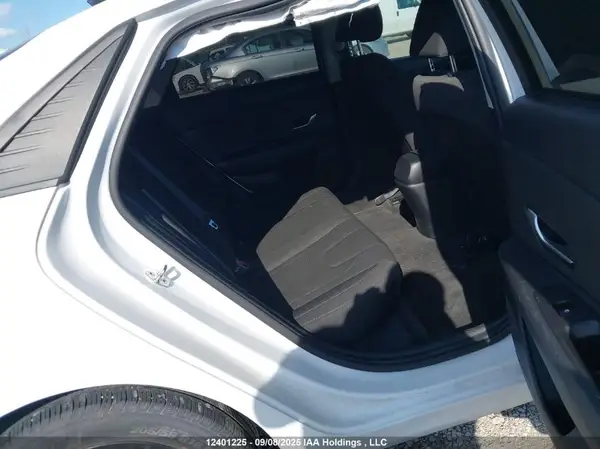 KMHLM4AG6NU340284 2022 HYUNDAI ELANTRA - Image 8
