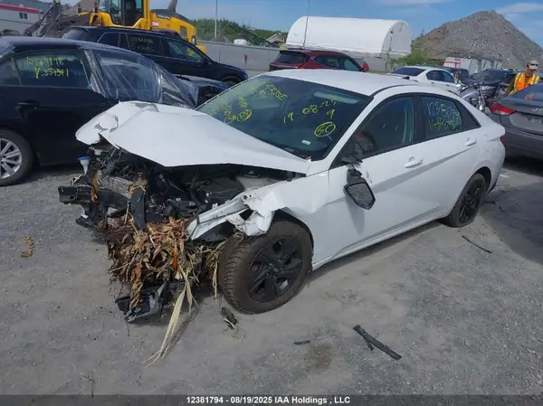 KMHLM4AG6NU340950 2022 HYUNDAI ELANTRA - Image 2