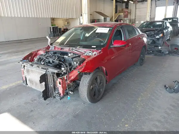 KMHLM4AG6NU343895 2022 HYUNDAI ELANTRA - Image 2