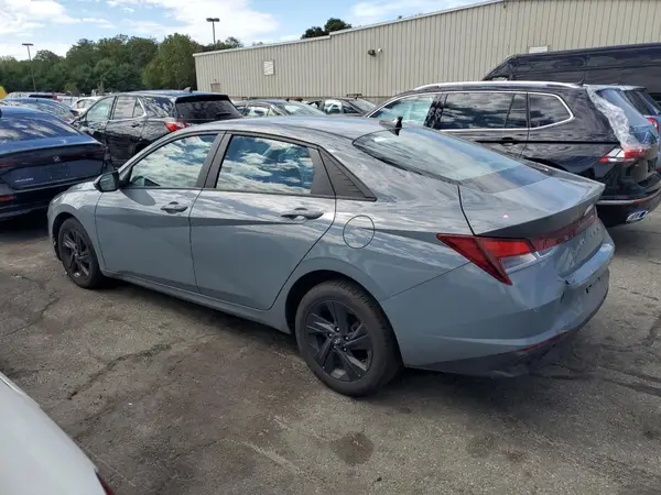 KMHLM4AG6NU344612 2022 HYUNDAI ELANTRA - Image 2