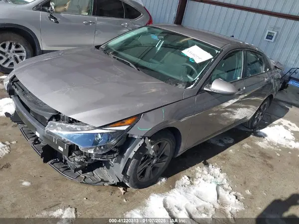 KMHLM4AG6NU355531 2022 HYUNDAI ELANTRA - Image 2