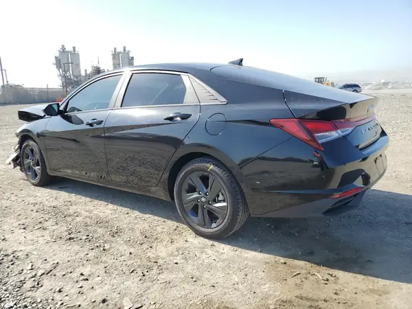 KMHLM4AG6NU357165 2022 HYUNDAI ELANTRA - Image 2