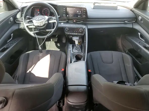KMHLM4AG6NU360650 2022 HYUNDAI ELANTRA - Image 8