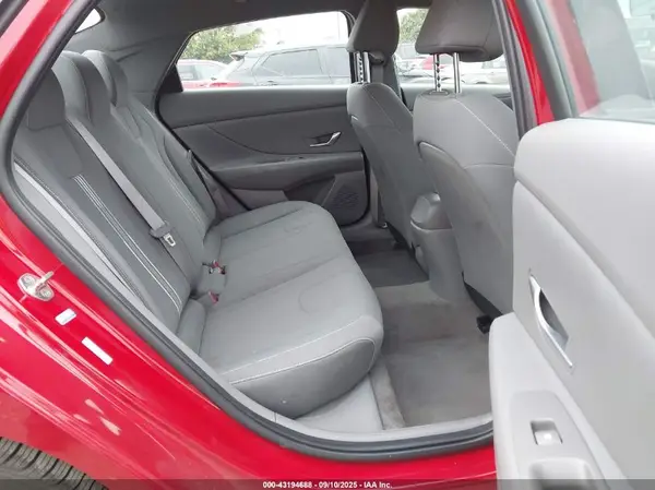 KMHLM4AG6NU363709 2022 HYUNDAI ELANTRA - Image 8
