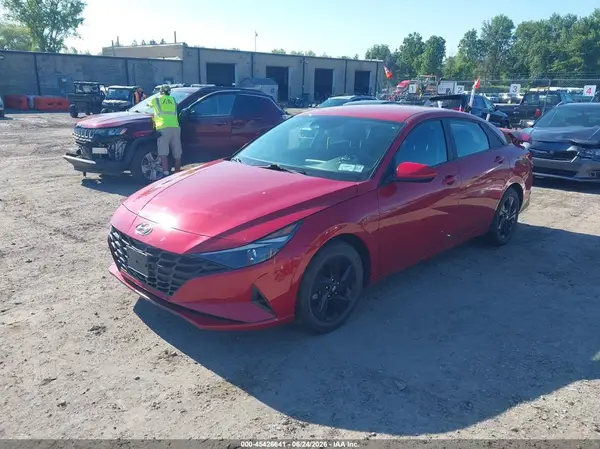 KMHLM4AG6PU375510 2023 HYUNDAI ELANTRA - Image 2