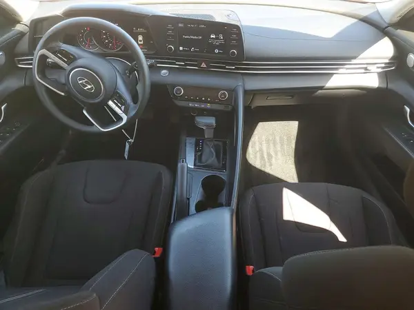 KMHLM4AG6PU376351 2023 HYUNDAI ACCENT - Image 8