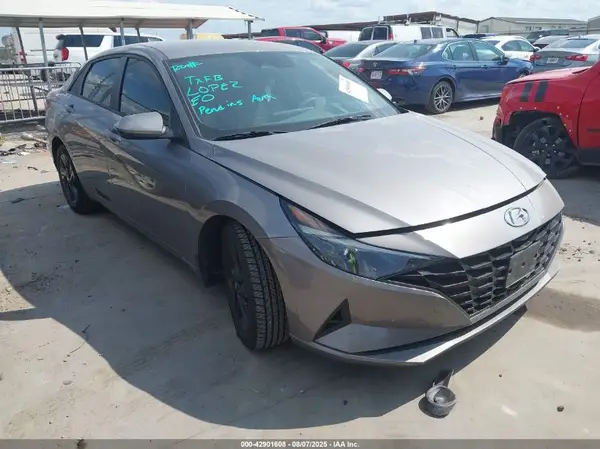 KMHLM4AG6PU384787 2023 HYUNDAI ELANTRA - Image 1