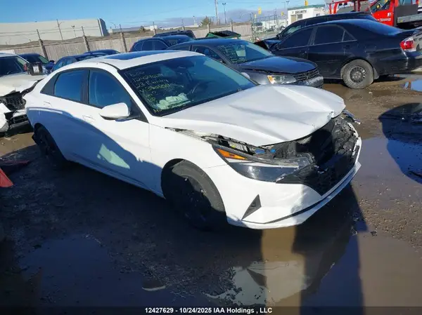 KMHLM4AG6PU386555 2023 HYUNDAI ELANTRA - Image 1